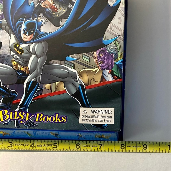 DC Comics Batman My Busy Books Story Book Play Set & 11 Mini Figures & Play Mat - Picture 8 of 9